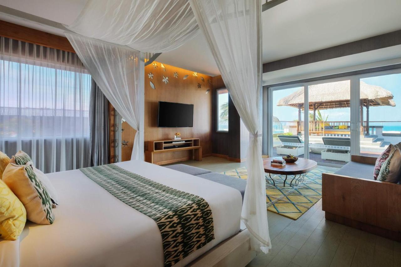 נוסא דואה Hotel Nikko Bali Benoa Beach מראה חיצוני תמונה A bedroom at the hotel