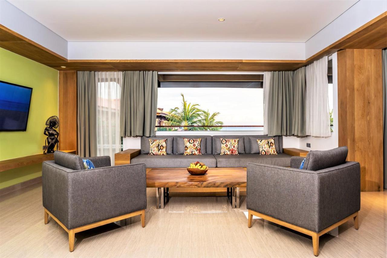 נוסא דואה Hotel Nikko Bali Benoa Beach מראה חיצוני תמונה A living room