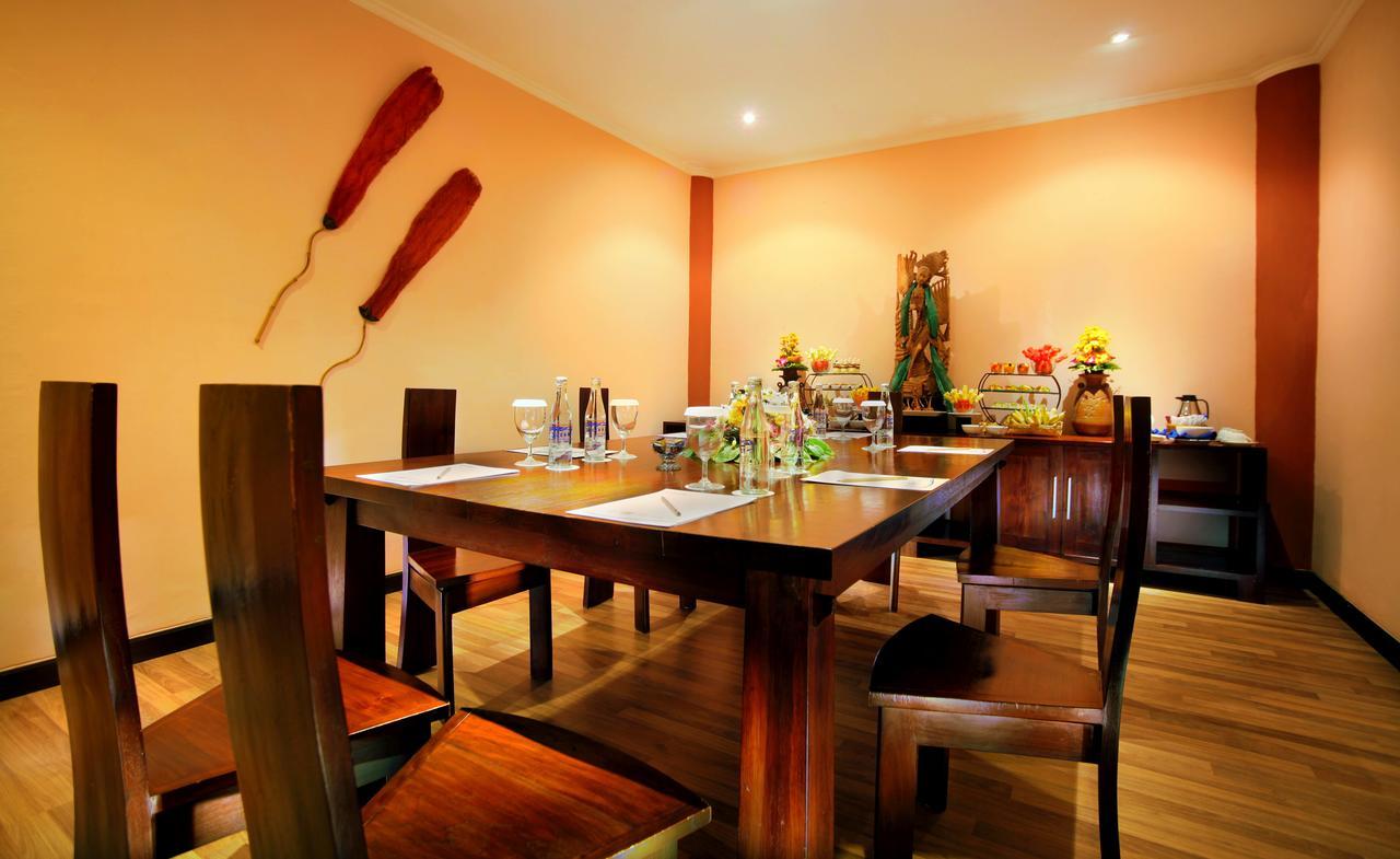 נוסא דואה Hotel Nikko Bali Benoa Beach מראה חיצוני תמונה A meeting room at the hotel